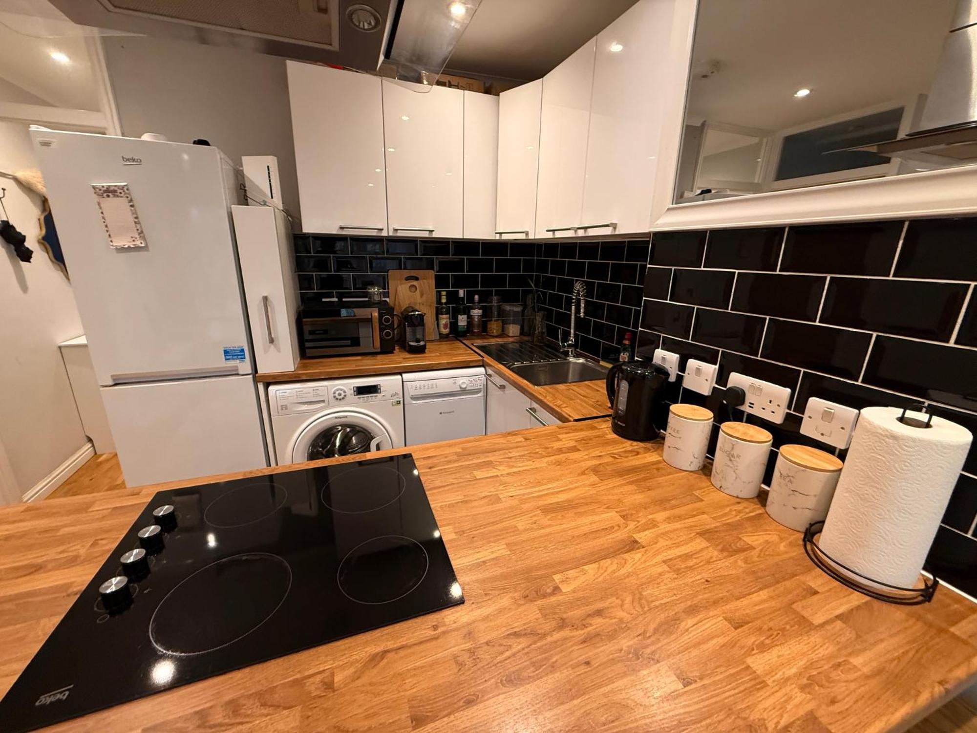 Two Bedroom Flat In The Heart Of London Exterior photo