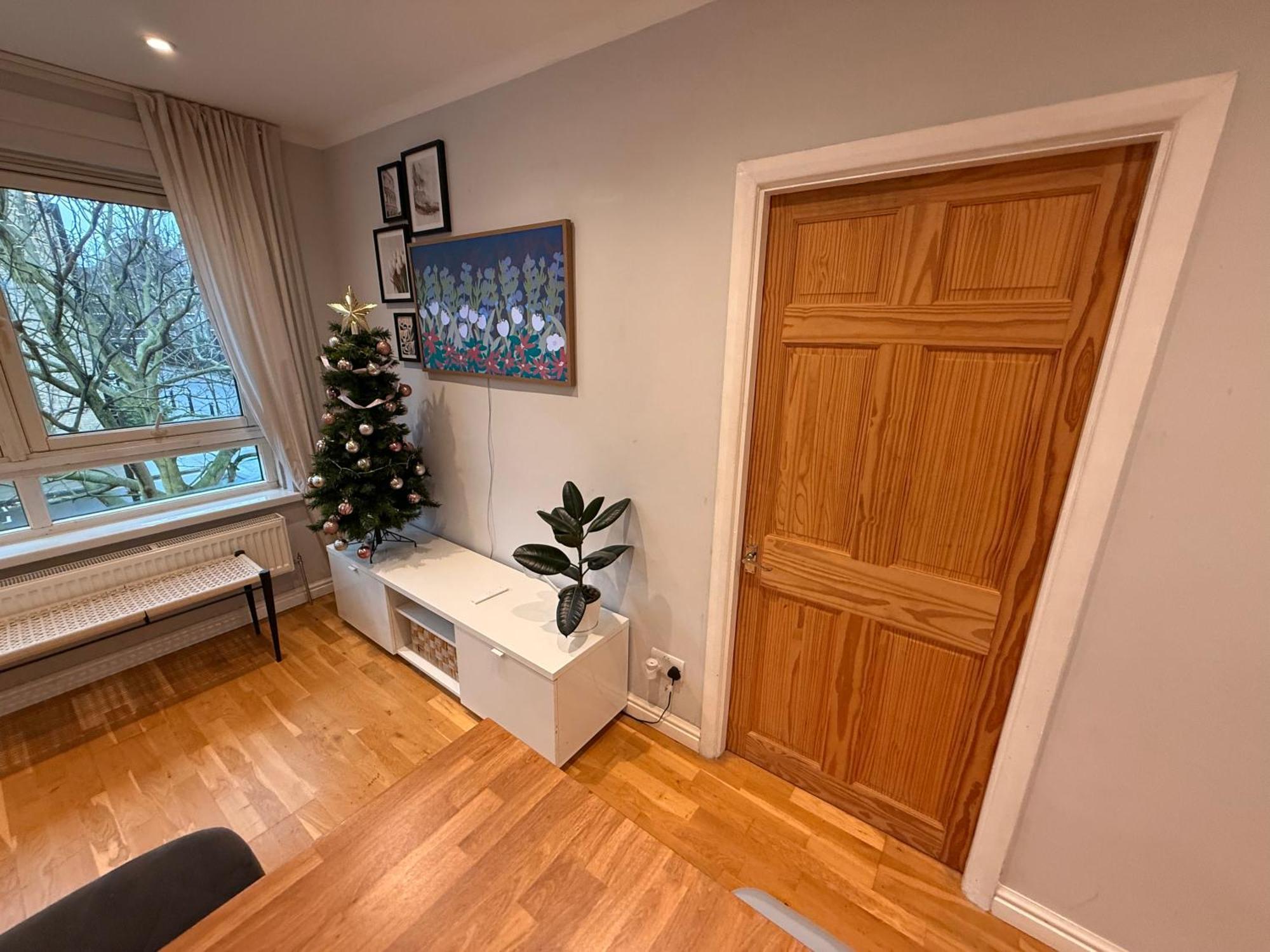 Two Bedroom Flat In The Heart Of London Exterior photo
